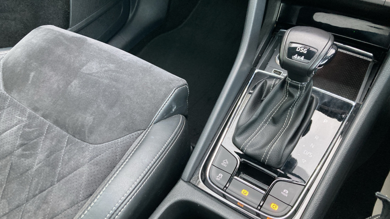 Skoda Kodiaq 2.0 TDI Sport Line 4x4 5dr DSG [7 Seat] Diesel Estate